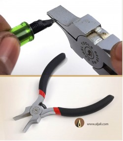 كماشة بفك متوازي مسطح